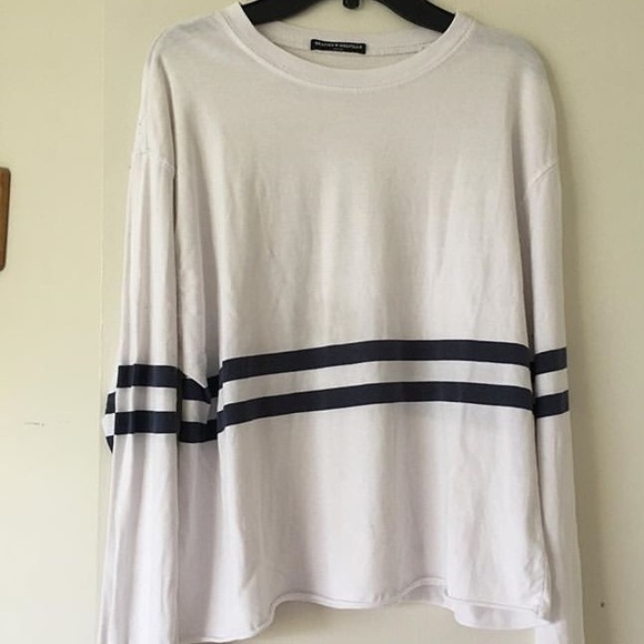 RARE: Brandy crop top - Picture 2 of 2